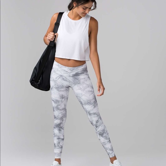 lululemon athletica Pants - lululemon wunder under breeze white light cast 8